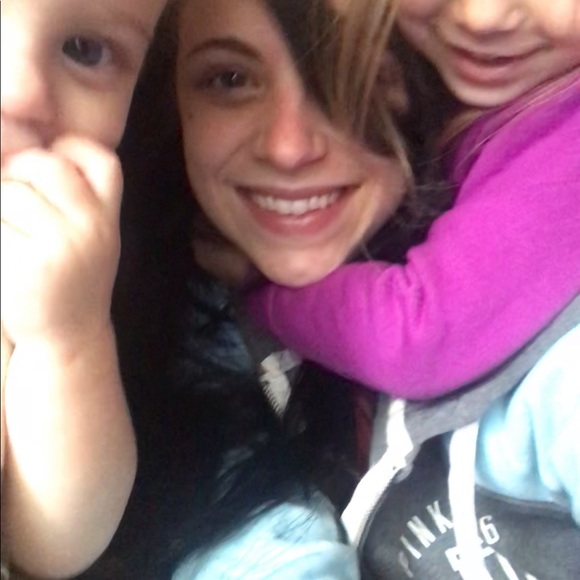 Meet your Posher, Anslee - Picture 4 of 7